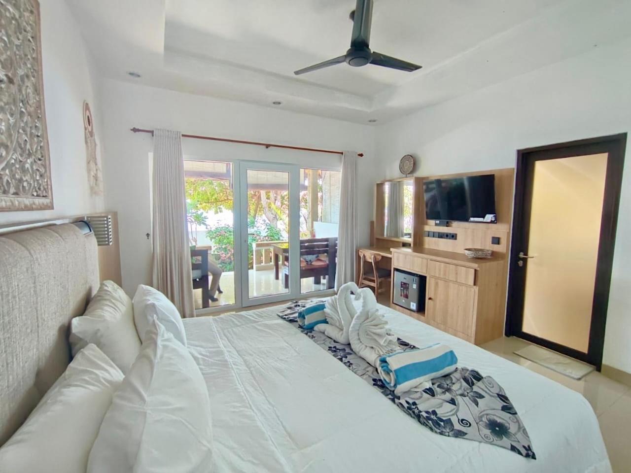 Solaluna Beach Homestay Amed Exterior foto